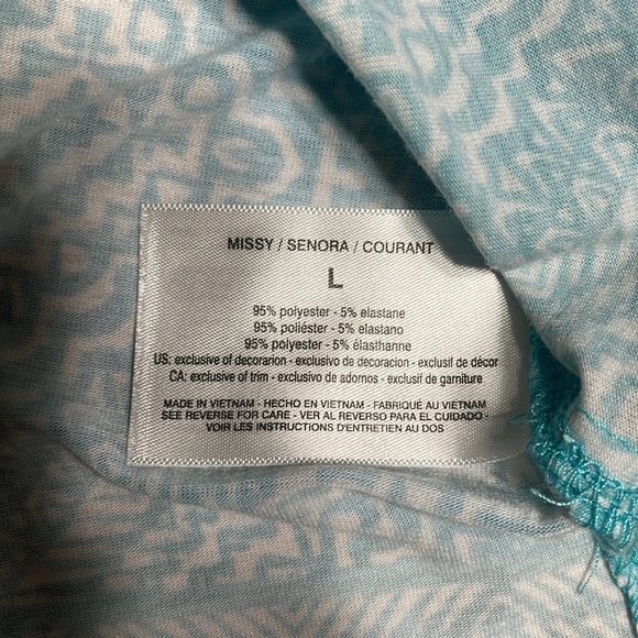 Women’s Erika lace trim printed top - Picture 4 of 7